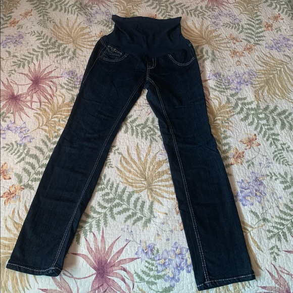 🔥 2/$50 🔥 Fade to Blue Maternity Jeans - Picture 1 of 4